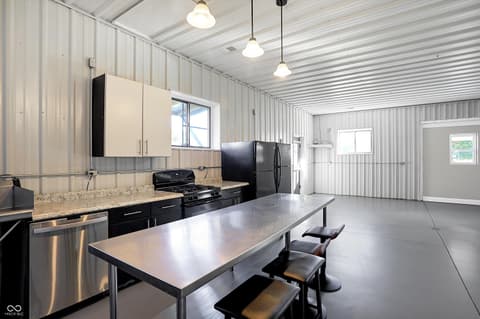 Kitchen at 940 W 1090 N, Fountaintown, IN