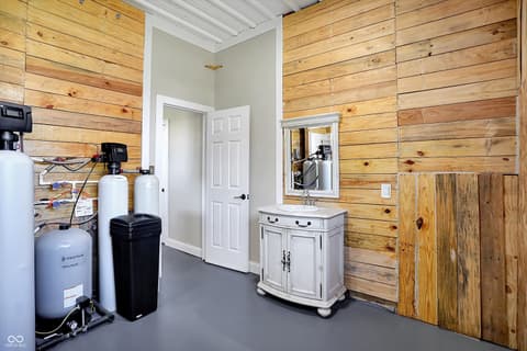 Utility Room — 940 W 1090 N, Fountaintown, IN