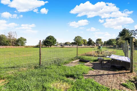 Yard at 940 W 1090 N, Fountaintown, IN