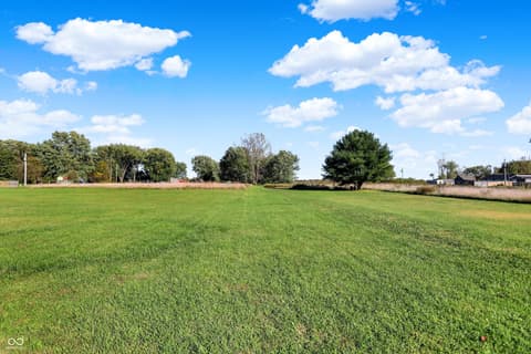 Yard at 940 W 1090 N, Fountaintown, IN