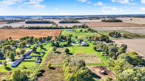 Aerial view at 940 W 1090 N, Fountaintown, IN