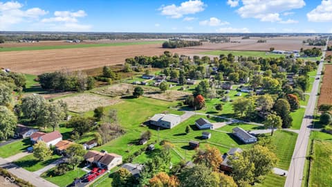 Aerial view at 940 W 1090 N, Fountaintown, IN