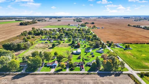 Aerial view at 940 W 1090 N, Fountaintown, IN