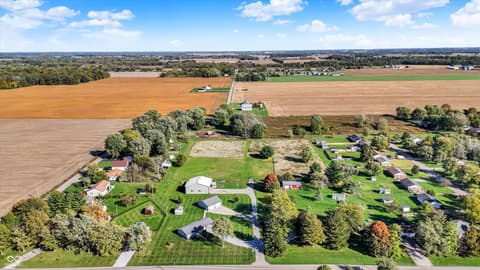 Aerial view at 940 W 1090 N, Fountaintown, IN