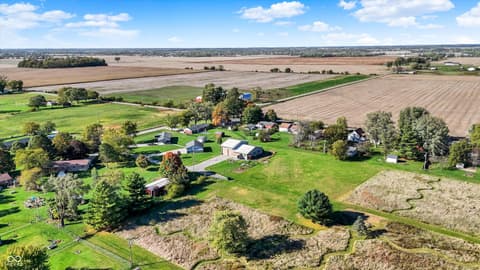 Aerial view at 940 W 1090 N, Fountaintown, IN