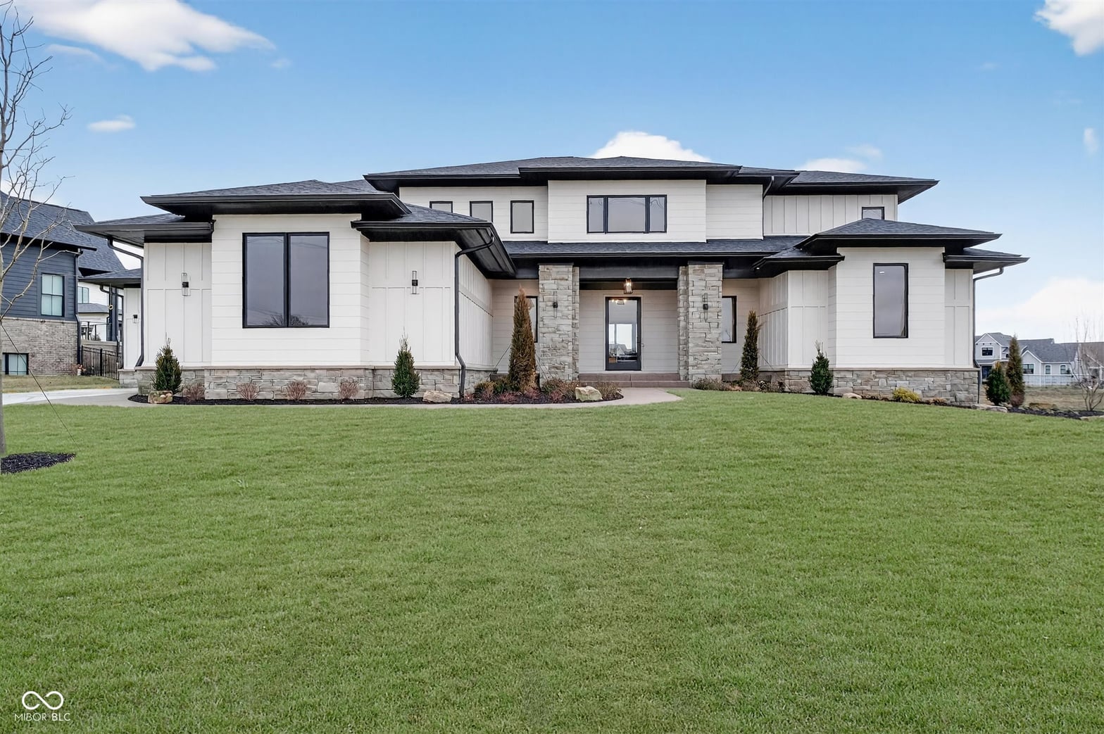 Front exterior at 5155 Abington Way, Zionsville, IN