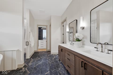 Photo of 5155 Abington Way, Zionsville, IN