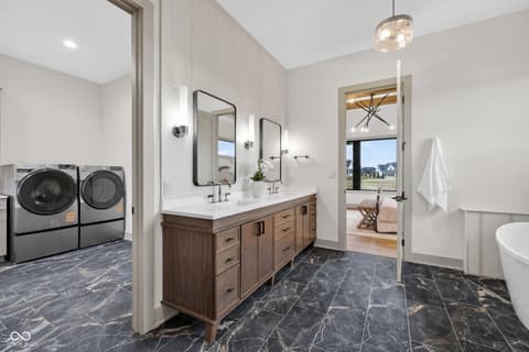 Photo of 5155 Abington Way, Zionsville, IN