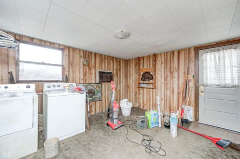Laundry room at 1734 S County Road 1050 E, Indianapolis, IN