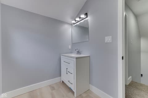 Photo of 442 S Oxford Street, Indianapolis, IN