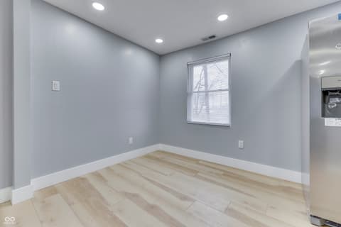 Photo of 442 S Oxford Street, Indianapolis, IN