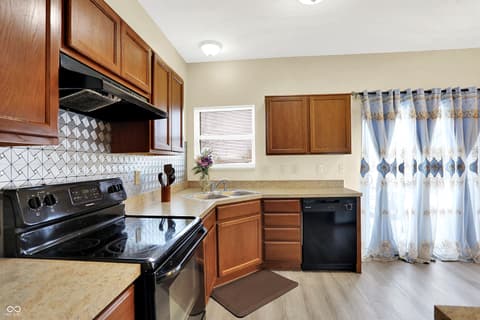Photo of 1893 Osman Drive, Avon, IN