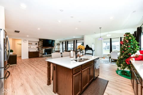 Photo of 10545 Oak Bend Boulevard, Indianapolis, IN