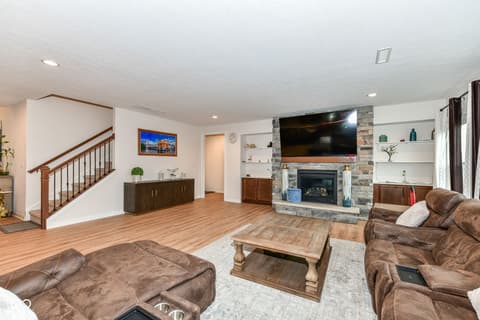 Photo of 10545 Oak Bend Boulevard, Indianapolis, IN
