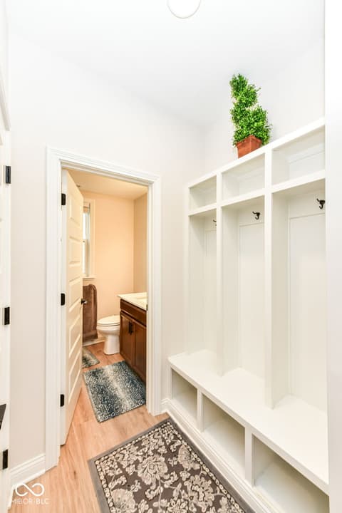 Photo of 10545 Oak Bend Boulevard, Indianapolis, IN