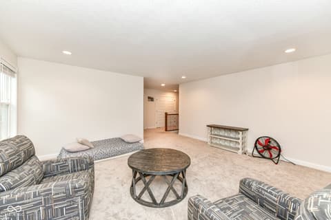 Photo of 10545 Oak Bend Boulevard, Indianapolis, IN