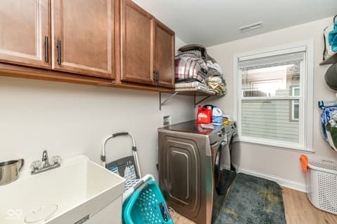 Photo of 10545 Oak Bend Boulevard, Indianapolis, IN