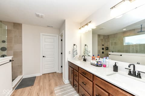 Photo of 10545 Oak Bend Boulevard, Indianapolis, IN