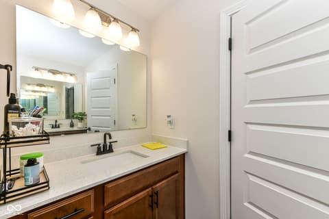 Photo of 10545 Oak Bend Boulevard, Indianapolis, IN