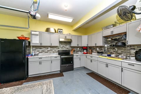 Photo of 10545 Oak Bend Boulevard, Indianapolis, IN