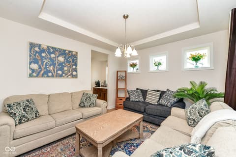 Photo of 10545 Oak Bend Boulevard, Indianapolis, IN