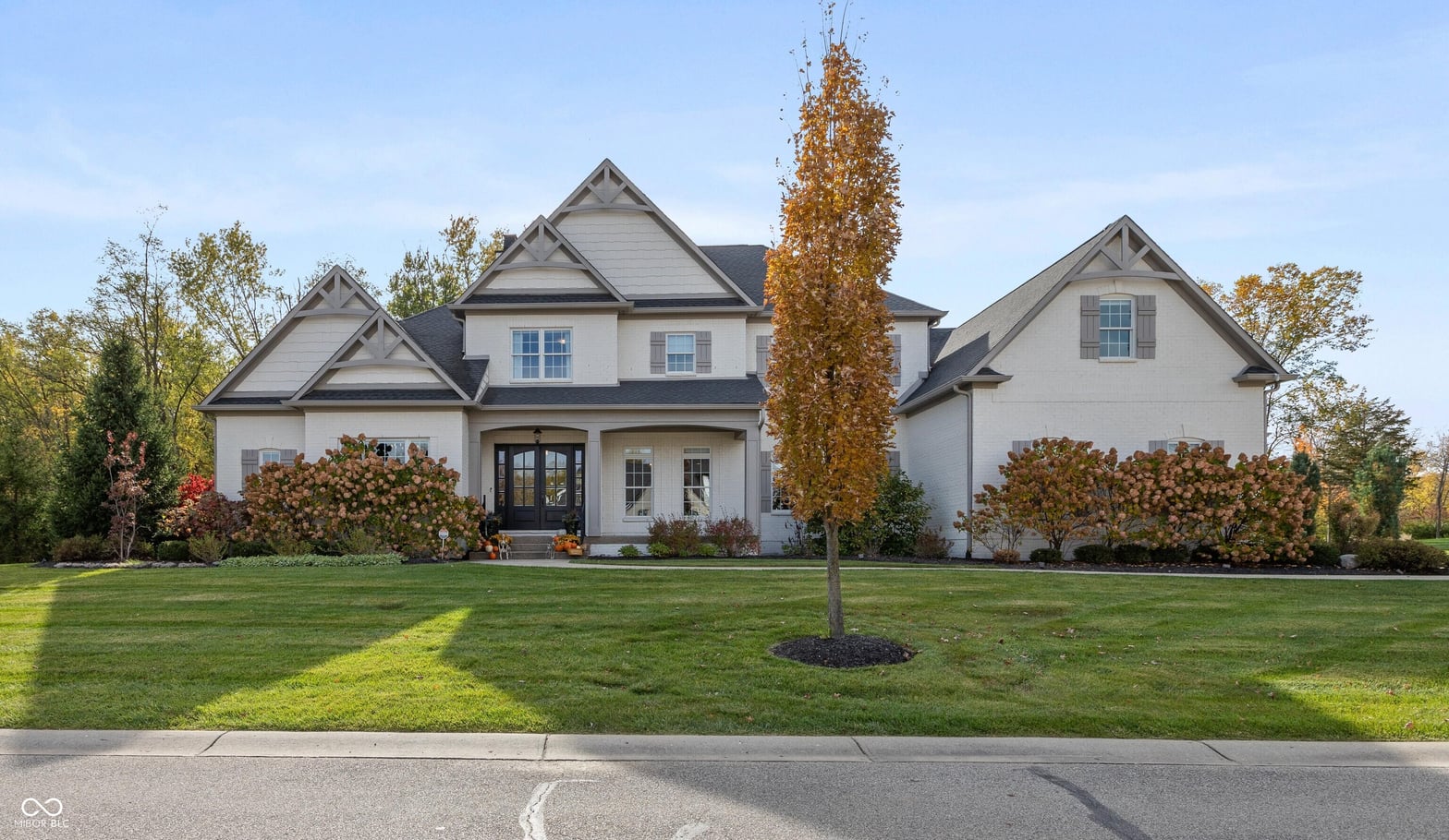 Photo of 6900 Oldfields Lane, Zionsville, IN