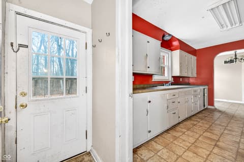 Photo of 6570 S County Road 850 E, Crothersville, IN