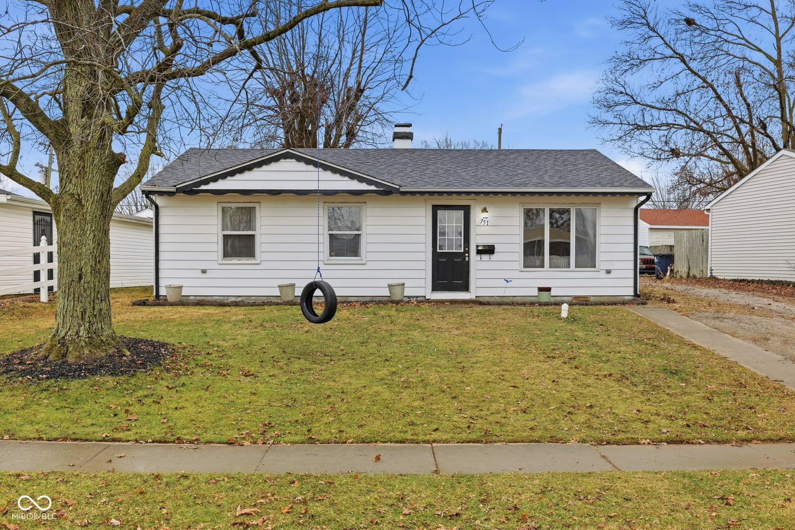 Photo of 751 Center Drive, Frankfort, IN