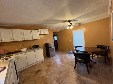 Photo of 258 Ole Rocking Chair Way, Cloverdale, IN