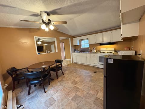 Photo of 258 Ole Rocking Chair Way, Cloverdale, IN