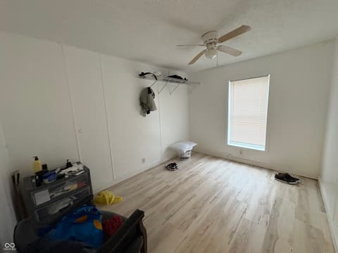 Photo of 258 Ole Rocking Chair Way, Cloverdale, IN