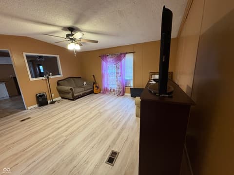 Photo of 258 Ole Rocking Chair Way, Cloverdale, IN