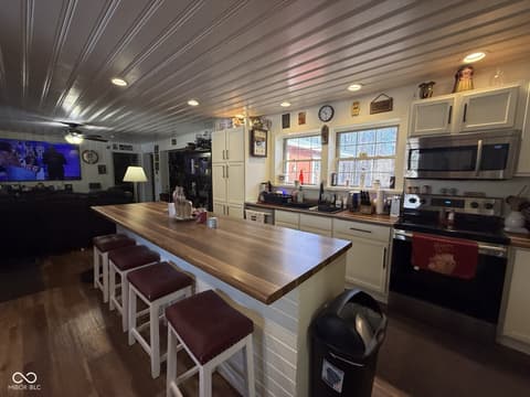Photo of 2154 Hornettown Road, Morgantown, IN
