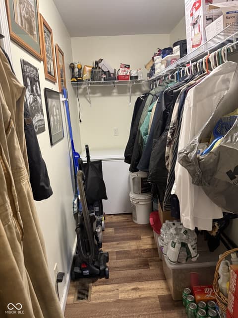 Laundry room at 2154 Hornettown Road, Morgantown, IN