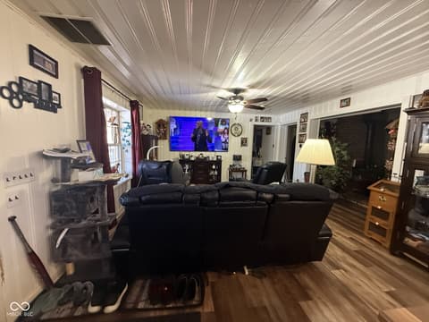 Living room at 2154 Hornettown Road, Morgantown, IN