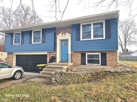 1216 Gwinn Lane