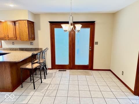Dining room at 3901 W Allen Court, Muncie, IN