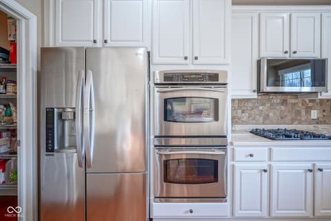 Photo of 3905 Heathfield Court, Zionsville, IN
