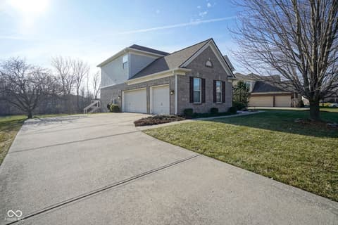 Photo of 3905 Heathfield Court, Zionsville, IN