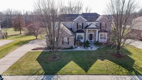Photo of 3905 Heathfield Court, Zionsville, IN