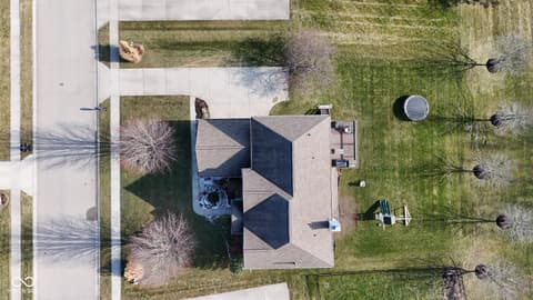 Photo of 3905 Heathfield Court, Zionsville, IN