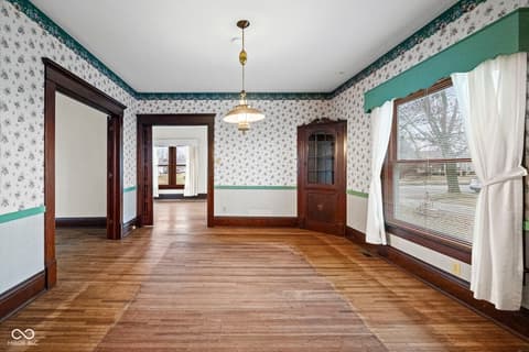 Dining room at 614 N Illinois Street, Monticello, IN
