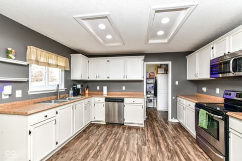 Kitchen at 19497 Tradewinds Drive, Noblesville, IN