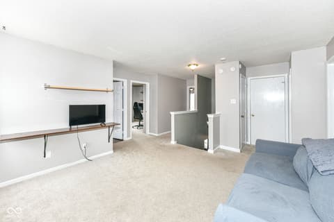 Loft — 19497 Tradewinds Drive, Noblesville, IN