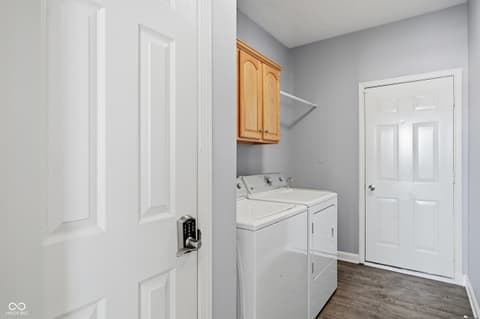 Photo of 13884 Oliver Lane, Carmel, IN