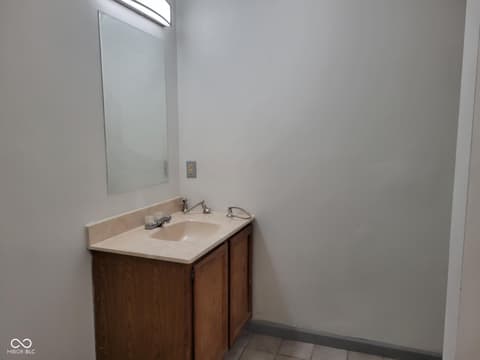 Photo of 153 White Oak Way, North Vernon, IN
