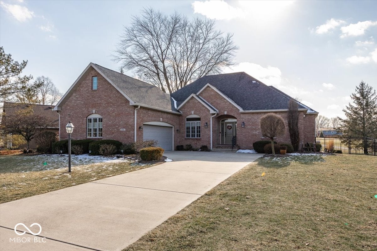 Photo of 802 Banbury Road, Noblesville, IN