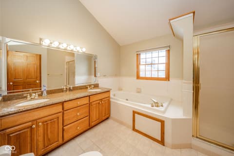 Primary bathroom at 2405 N Wicklow Drive, Muncie, IN