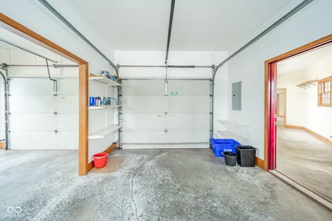 Garage at 2405 N Wicklow Drive, Muncie, IN