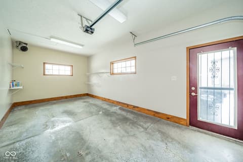 Garage at 2405 N Wicklow Drive, Muncie, IN